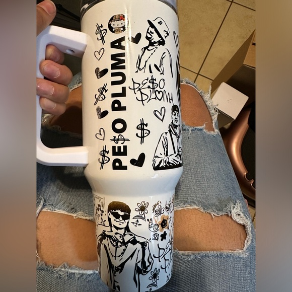 Peso Pluma 40 oz Tumbler - Picture 2 of 3
